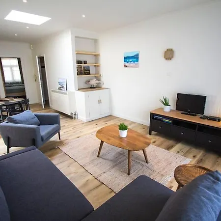 Avondgroet Ruim Terras デ ハーン