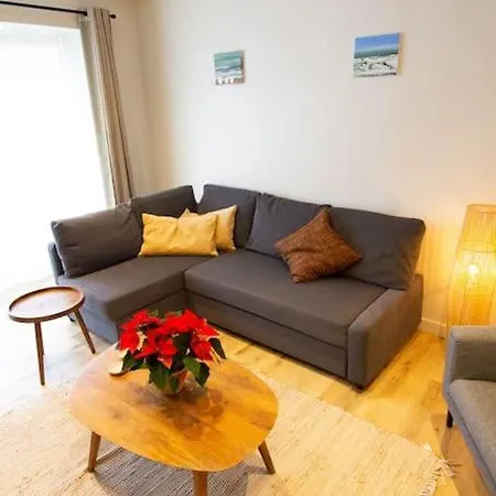 Apartment Avondgroet Ruim Terras De Haan