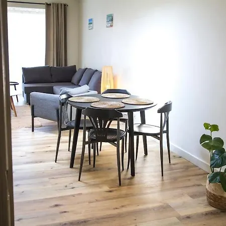 Avondgroet Ruim Terras デ ハーン